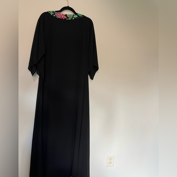 Elaine Turner ‘Tia’ maxi caftan S Small Black Embroidered NWT - Picture 3 of 5